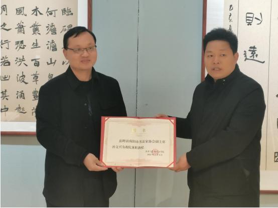 适合初学者的毛笔楷书字帖，开启书法之旅的基石