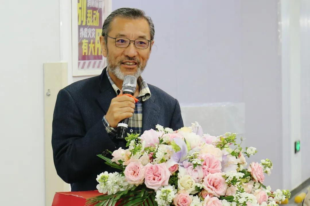 雅昌拍卖网，艺术收藏的数字化新篇章——从官网到APP的便捷之旅