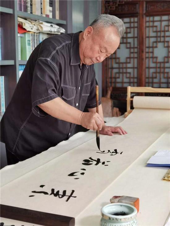 当代书法家，笔墨间的艺术传承与创新