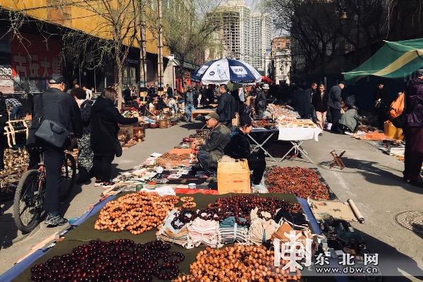 古玩收藏品，在免费鉴定交易平台上寻觅珍宝