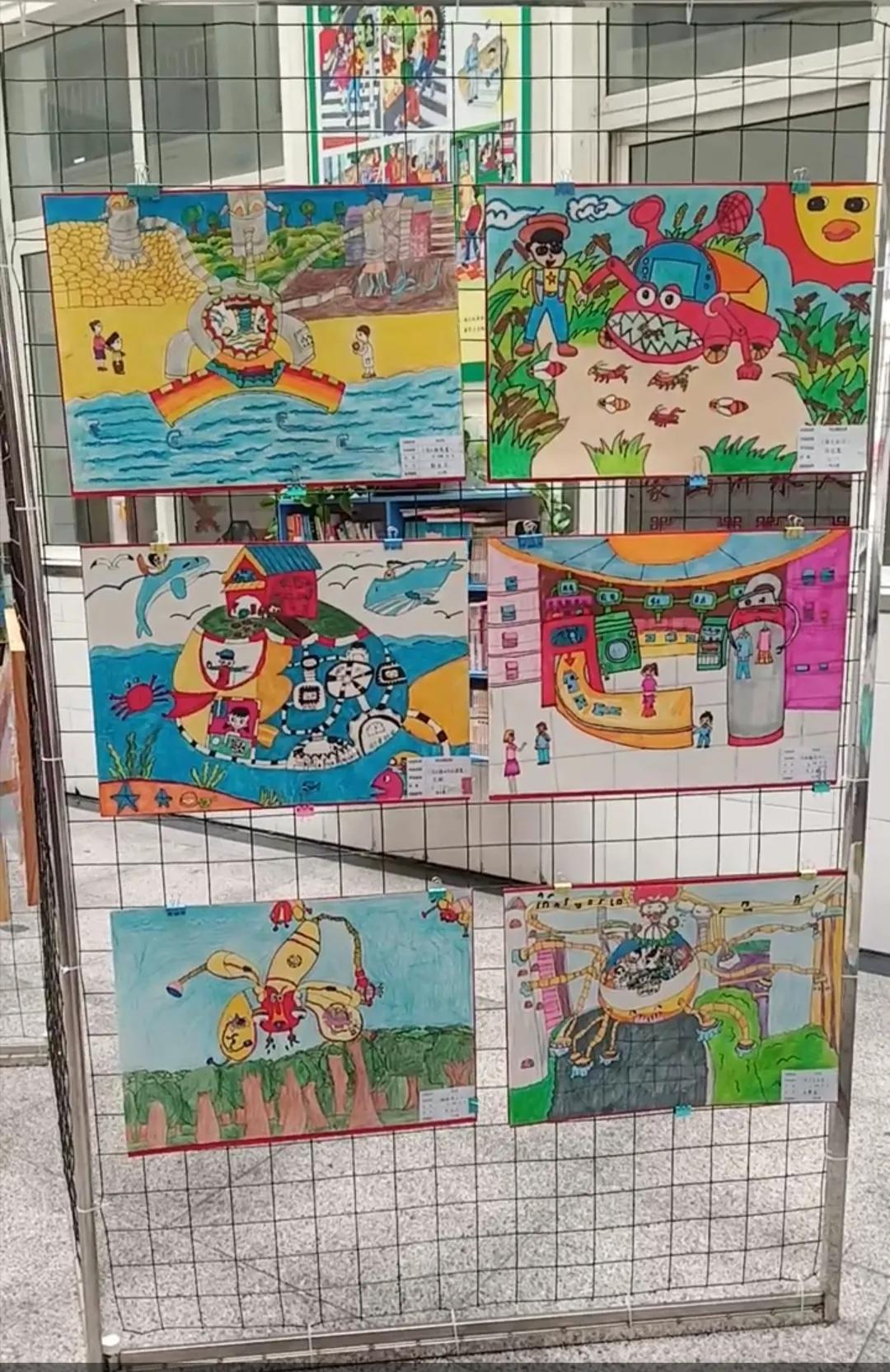 儿童科幻画作品图片，未来世界的童真视角