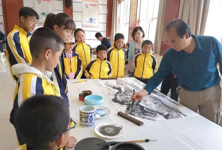 关注中国书画网，探索传统文化的现代魅力
