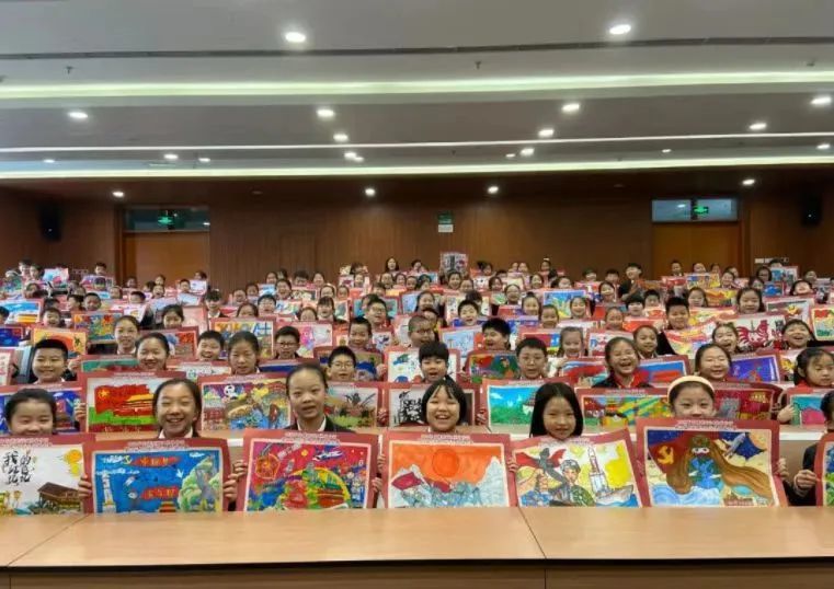 全国少年儿童绘画大赛，童心绘梦，共绘未来
