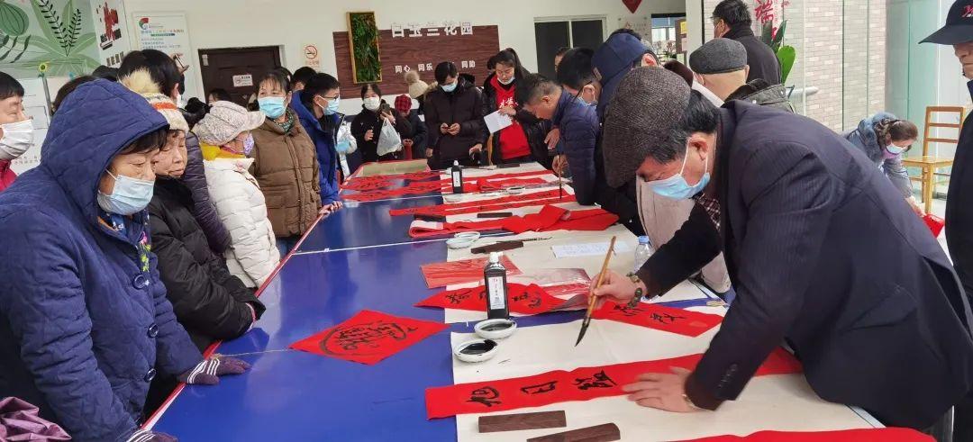 书法之美，在笔墨间寻觅传统与现代的和谐——以书法作品图片对联为例