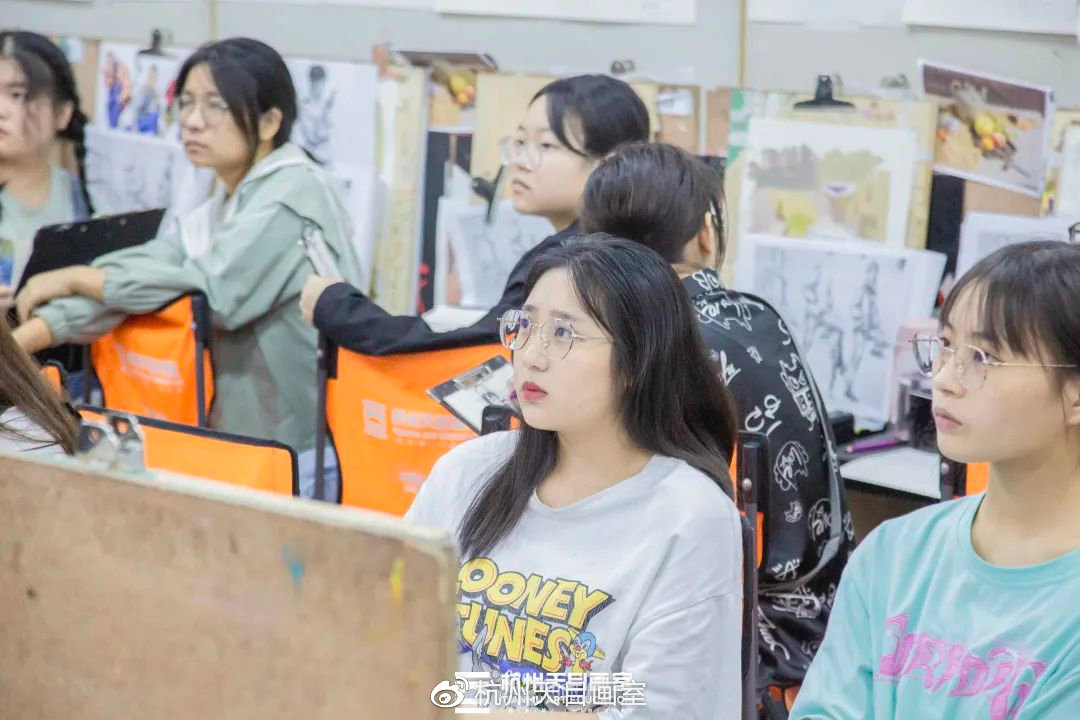 中国美术高考网，助力艺术梦想的桥梁——探索院校选择与备考策略