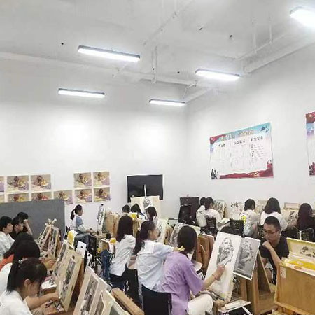 美术网河南服务中心官网，艺术教育的在线新航标