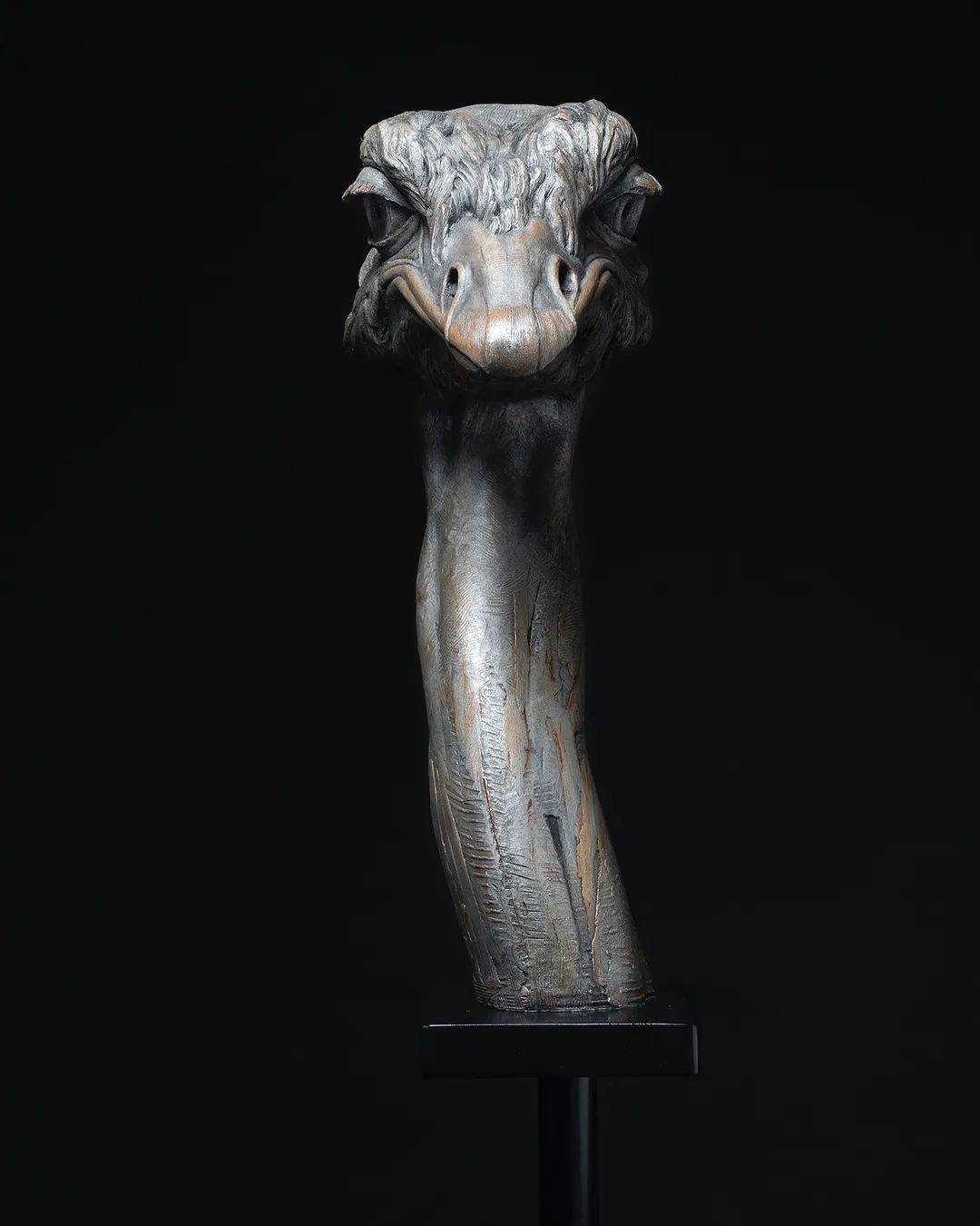 雕塑艺术作品赏析，静默中的力量与美