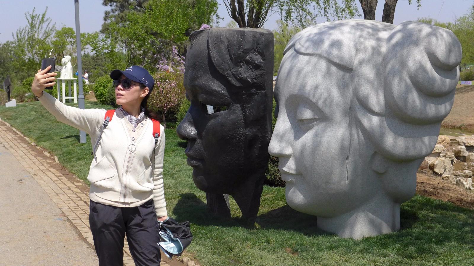 雕塑家李象群，以艺术之名，塑造时代之魂