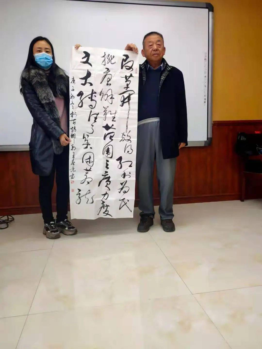 探索中国书法艺术的新平台，中国书法超市论坛的崛起