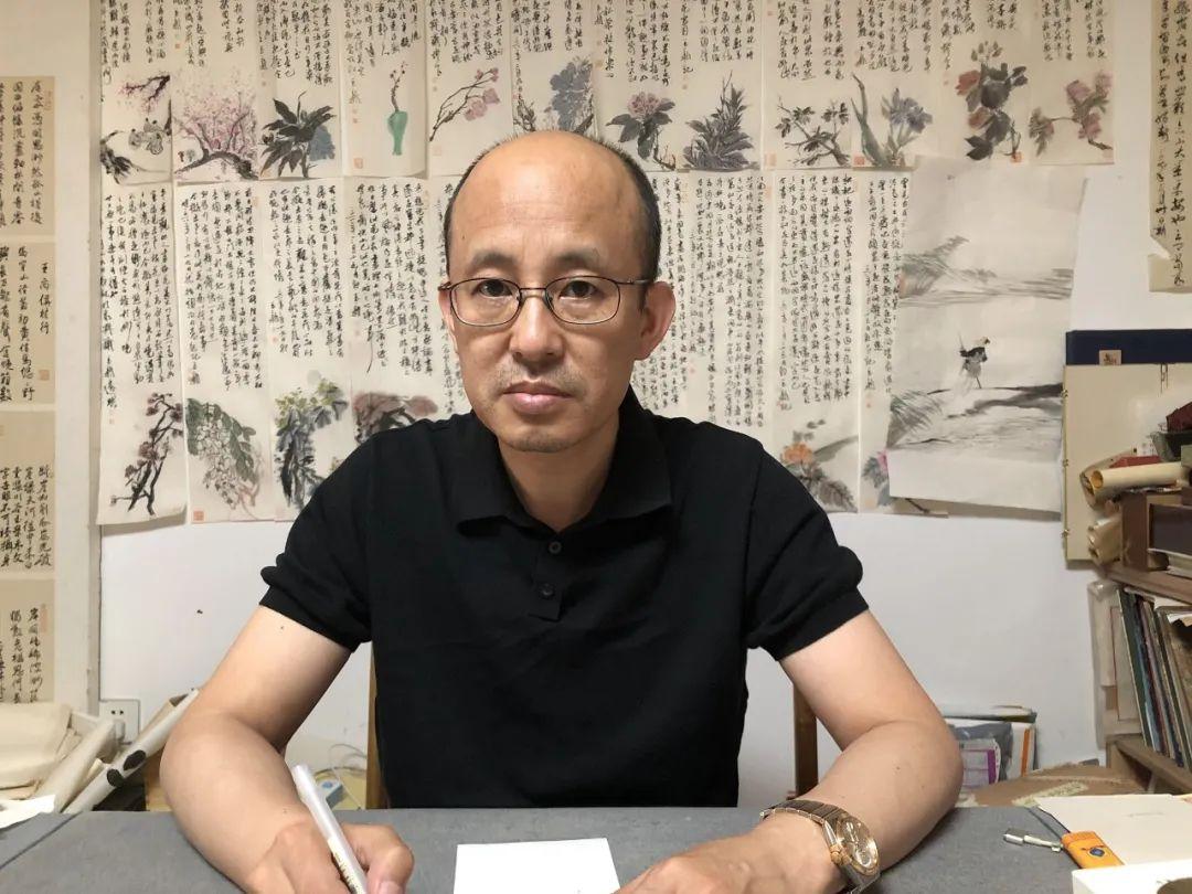 齐玉新，中国书法艺术传承与创新的探索者