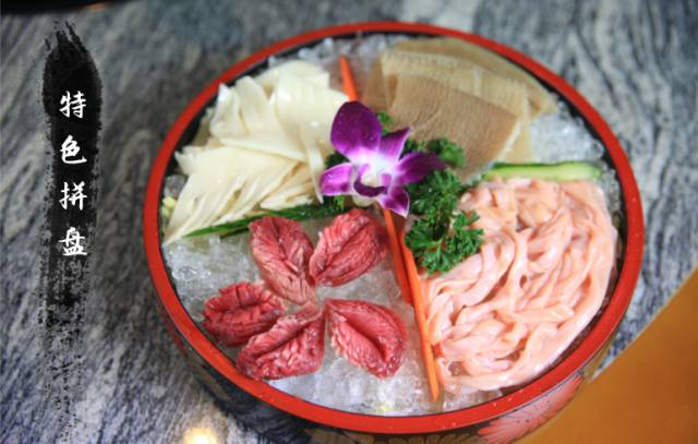 四川爆炒鸭肠，麻辣鲜香，挑战味蕾的极致诱惑