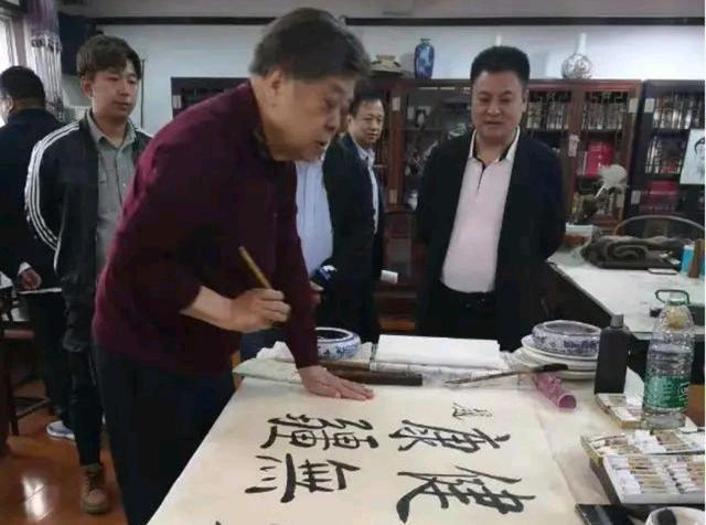 徐悲鸿字画，艺术市场的璀璨明珠与拍卖价格探析