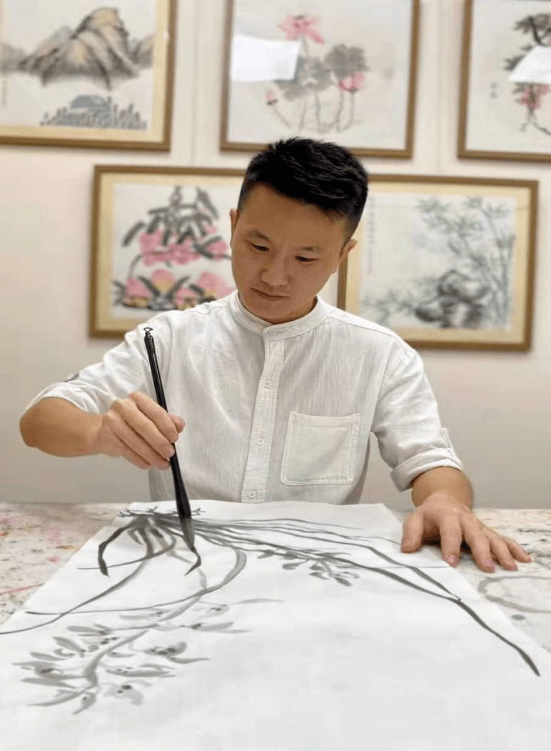 笔墨丹青绘华章 —— 探秘中国书画家协会副会长风采