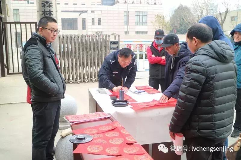 春意盎然，墨香四溢——探索春联书法的艺术魅力