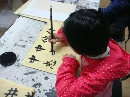 免费硬笔书法教学视频，一笔一划间传承文化之美