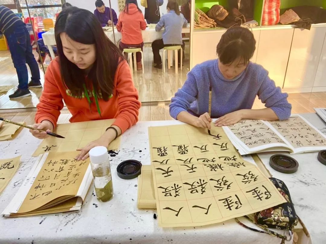 书法体验课，墨香中的文化传承与心灵之旅